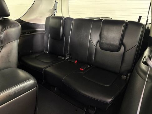 Used 2024 Nissan Armada SL w/ Captain's Chairs Package RWD image 40
