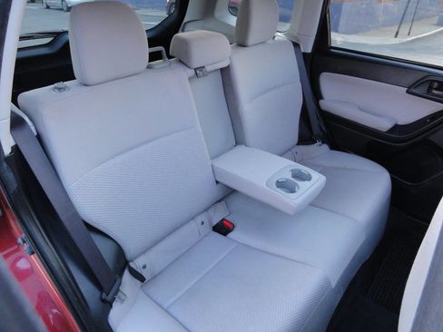 Used 2015 Subaru Forester 2.5i Premium w/ All-Weather Package AWD/4WD image 34
