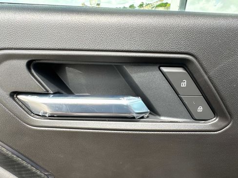 New 2025 GMC Canyon AT4 w/ Nightfall Edition AWD/4WD image 23