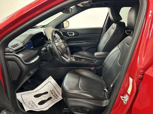 Used 2022 Jeep Compass Limited w/ (RED) Package AWD/4WD image 9