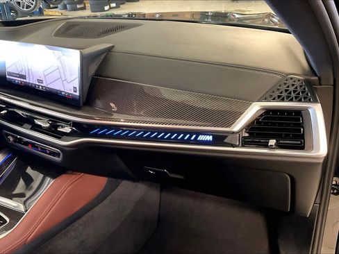 Used 2026 BMW X6 M60i image 18