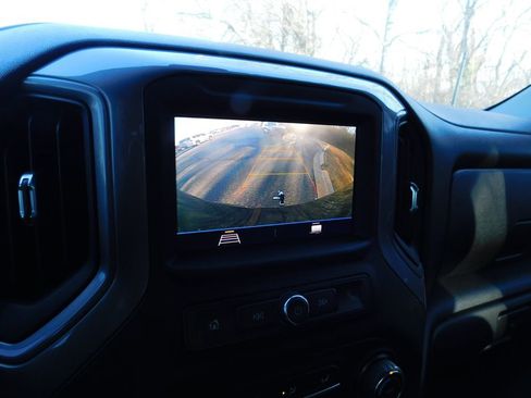 Used 2022 Chevrolet Silverado 1500 Custom Trail Boss w/ Safety Confidence Package image 6