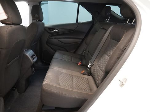 Used 2018 Chevrolet Equinox LT FWD image 26