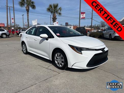 Used 2024 Toyota Corolla LE image 3