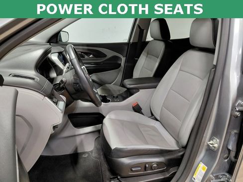 Certified 2024 GMC Terrain SLT image 3