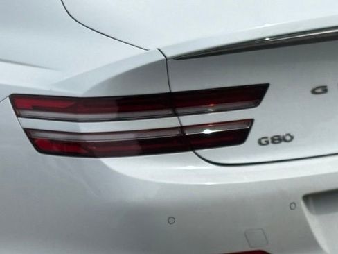 Used 2021 Genesis G80 3.5T AWD/4WD image 9