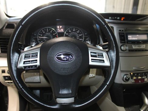 Used 2012 Subaru Legacy 2.5i Premium AWD/4WD image 10