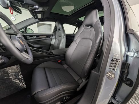 New 2026 Porsche Panamera image 5