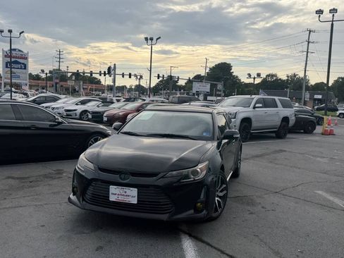 Used 2015 Scion tC FWD image 16