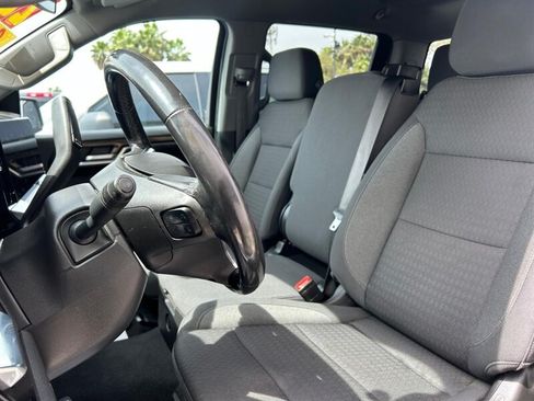 Used 2022 Chevrolet Silverado 1500 LT AWD/4WD image 28