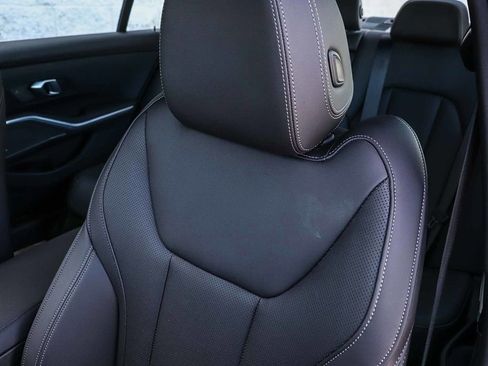 Used 2025 BMW 330i 330i w/ Premium Package image 27