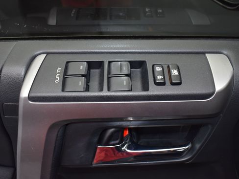 Used 2017 Toyota 4Runner SR5 image 14