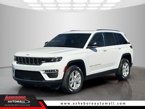 Used 2023 Jeep Grand Cherokee Limited AWD/4WD image 1