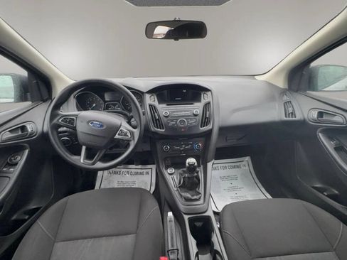 Used 2015 Ford Focus S FWD image 9