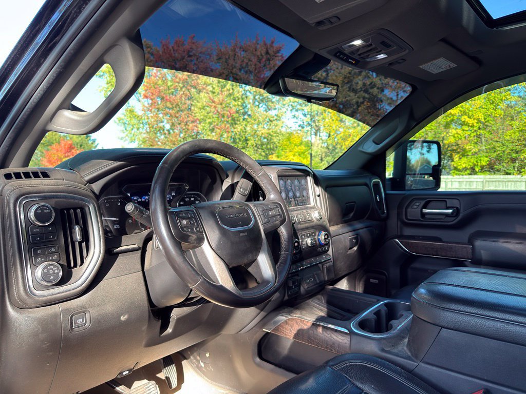 Used 2023 GMC Sierra 3500 Denali w/ Denali Ultimate Package AWD/4WD image 18