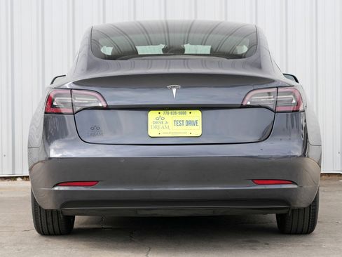 Used 2020 Tesla Model 3 Standard Range Plus image 11