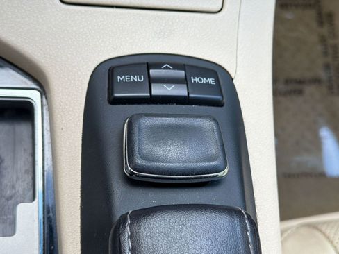 Used 2015 Lexus ES 350 w/ Luxury Package FWD image 34