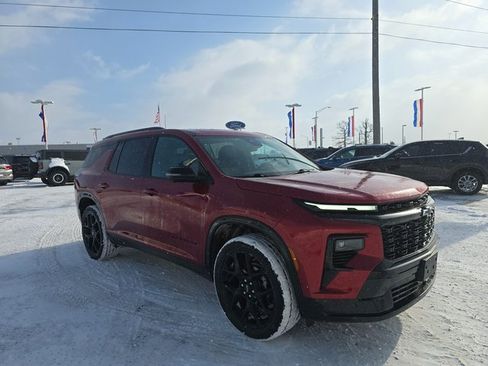 Used 2024 Chevrolet Traverse RS w/ LPO, Floor Liner Package image 3