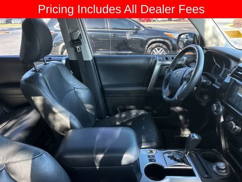 Used 2019 Toyota 4Runner SR5 AWD/4WD image 3