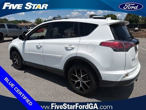 Used 2018 Toyota RAV4 SE w/ Advanced Technology Package AWD/4WD image 4