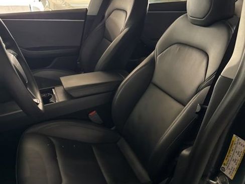 Used 2024 Tesla Model 3 Standard Range RWD image 5
