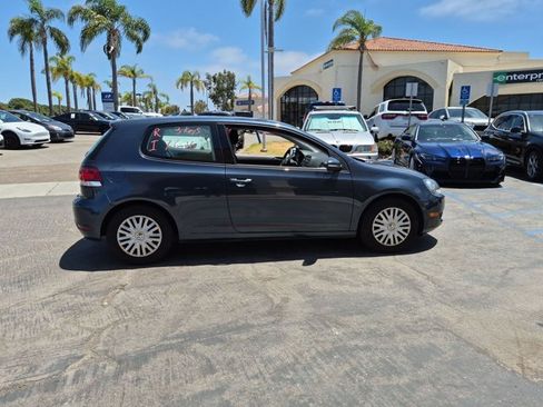 Used 2012 Volkswagen Golf 2-Door FWD image 4