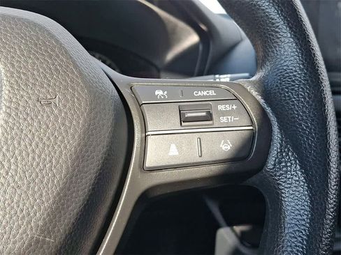 Certified 2023 Honda HR-V LX image 18