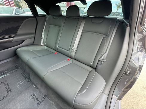 Used 2024 Lucid Air Pure RWD image 9