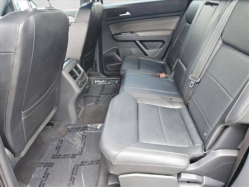 Used 2021 Volkswagen Atlas Cross Sport SE FWD image 25