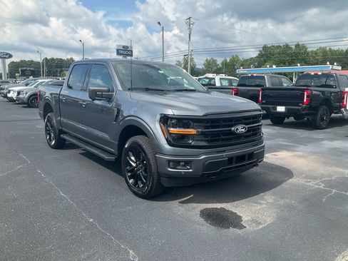 New 2026 Ford F150 XLT w/ Equipment Group 302A MID AWD/4WD image 3