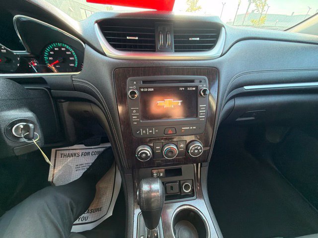 Used 2017 Chevrolet Traverse LT FWD image 27