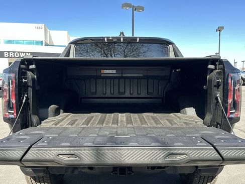 New 2026 GMC Hummer EV 4x4 Crew Cab w/ LPO, Illumination Package image 27