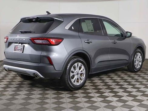 Used 2023 Ford Escape Active w/ Cold Weather Package FWD image 9