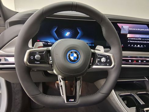 New 2026 BMW 750e xDrive w/ Premium Package AWD/4WD image 14