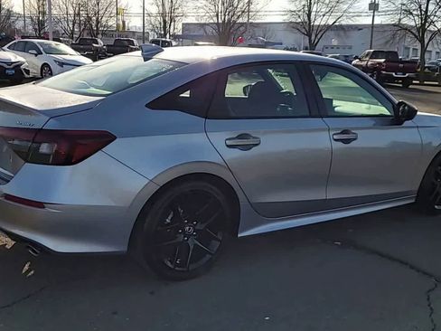 Used 2025 Honda Civic Sport image 8