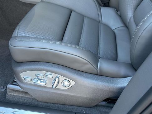 New 2026 Porsche Macan S image 6