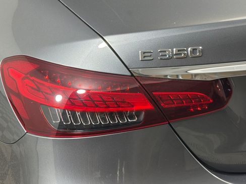 Used 2023 Mercedes-Benz E 350 4MATIC Sedan image 26