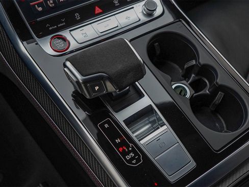 Used 2023 Audi RS Q8 image 21