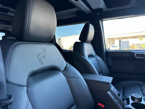 New 2025 Ford Bronco Badlands w/ Sasquatch Package AWD/4WD image 18