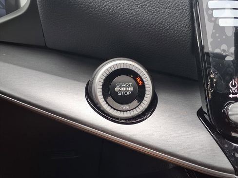 New 2026 Jeep Grand Wagoneer L 2WD image 11