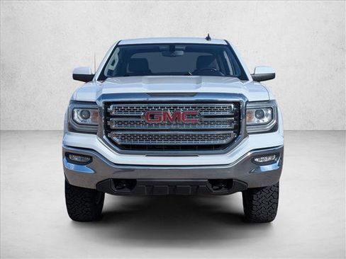 Used 2018 GMC Sierra 1500 SLE w/ SLE Value Package AWD/4WD image 2