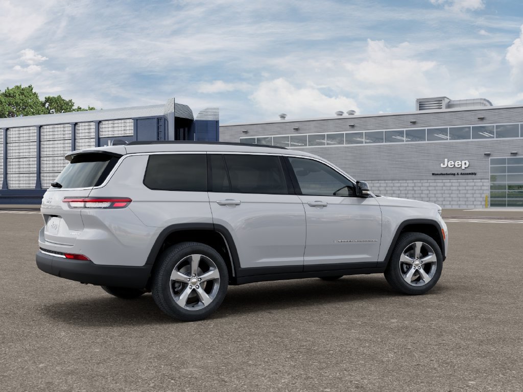 New 2026 Jeep Grand Cherokee L Limited RWD image 4