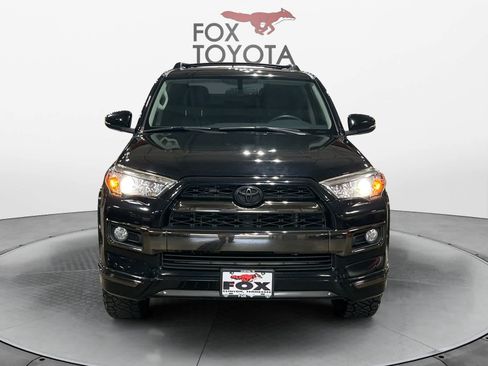 Used 2019 Toyota 4Runner Limited AWD/4WD image 9