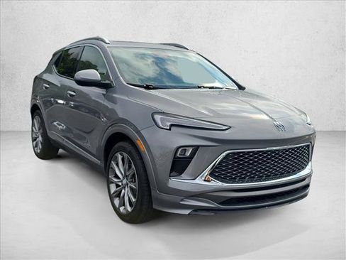 Used 2024 Buick Encore GX Avenir w/ Avenir Technology Package image 3