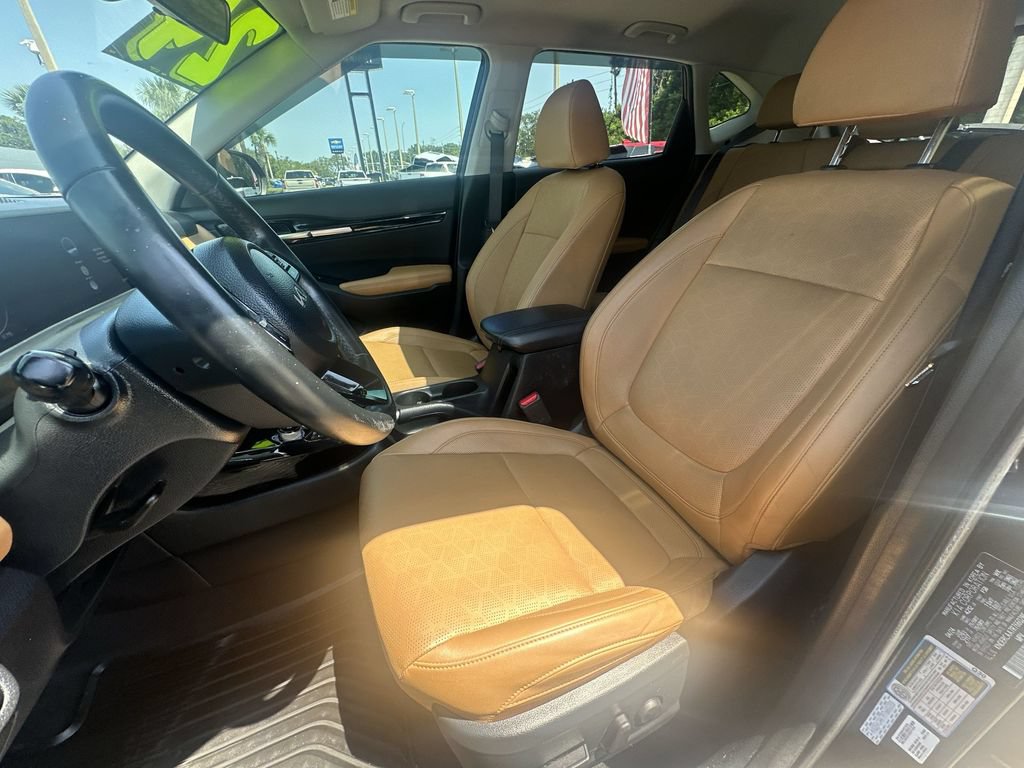 Used 2024 Kia Seltos EX AWD/4WD image 19