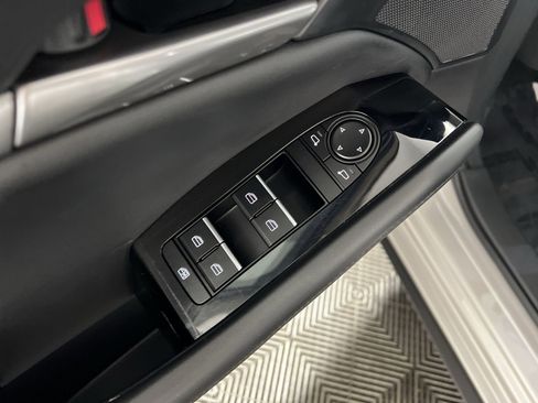 Used 2025 MAZDA MAZDA3 s image 15