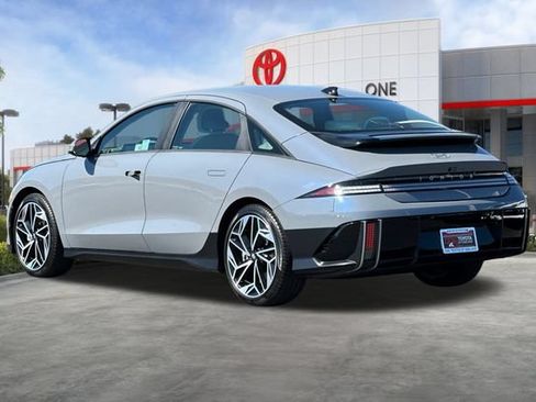 Used 2024 Hyundai Ioniq 6 SEL RWD image 6