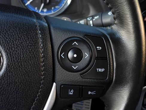 Used 2018 Toyota Corolla SE image 61