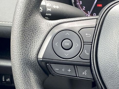 Used 2024 Toyota RAV4 XLE FWD image 24