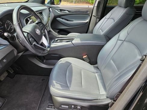Used 2023 Buick Enclave Essence FWD image 7